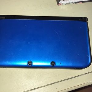 Barely used Nintendo 3DS XL.